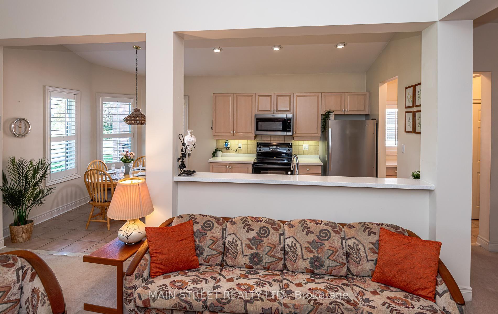 Photo 14 of 54 Couples Gallery, Whitchurch-Stouffville, Ballantrae — HOMEH