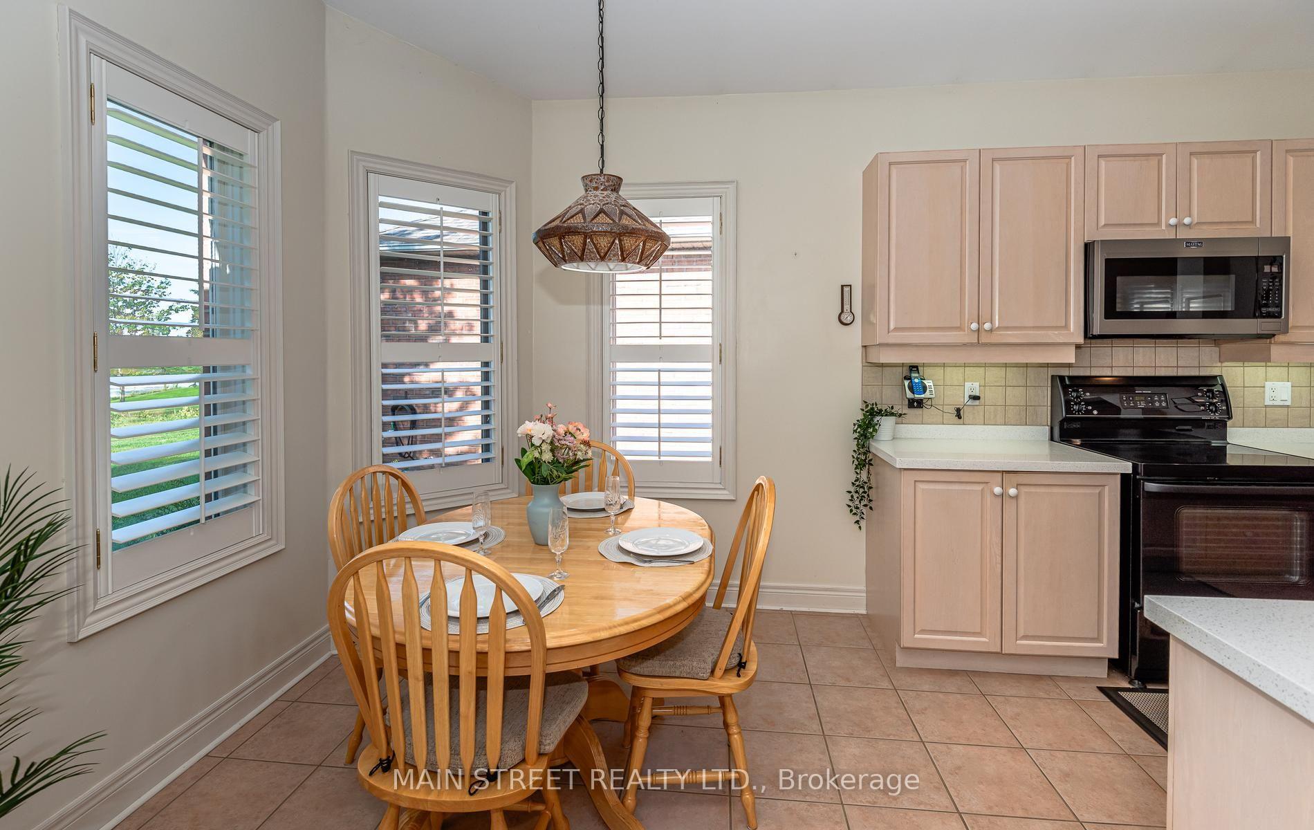 Photo 17 of 54 Couples Gallery, Whitchurch-Stouffville, Ballantrae — HOMEH