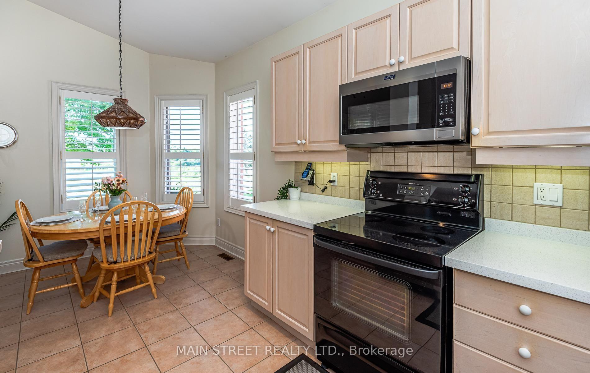 Photo 18 of 54 Couples Gallery, Whitchurch-Stouffville, Ballantrae — HOMEH