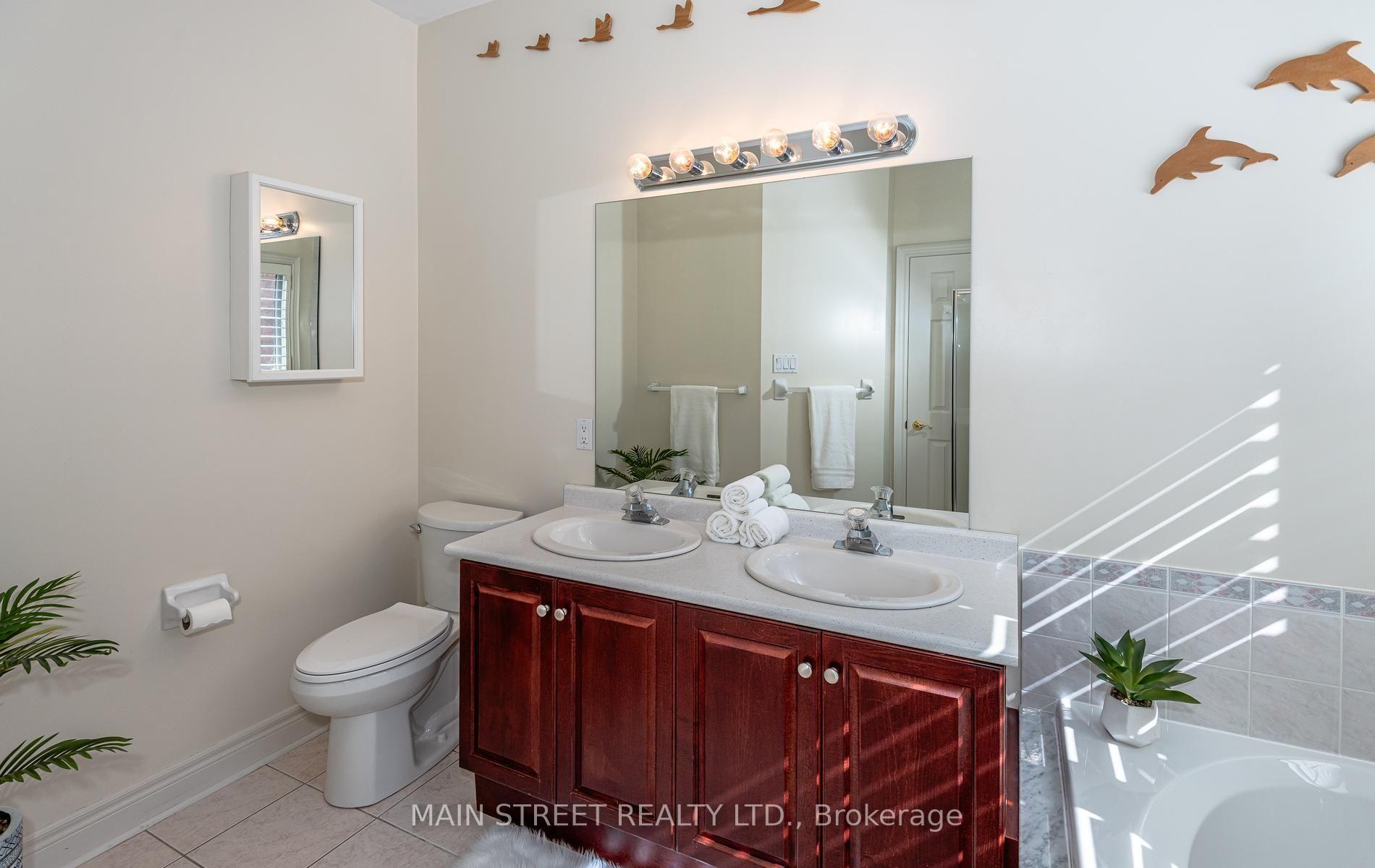 Photo 28 of 54 Couples Gallery, Whitchurch-Stouffville, Ballantrae — HOMEH