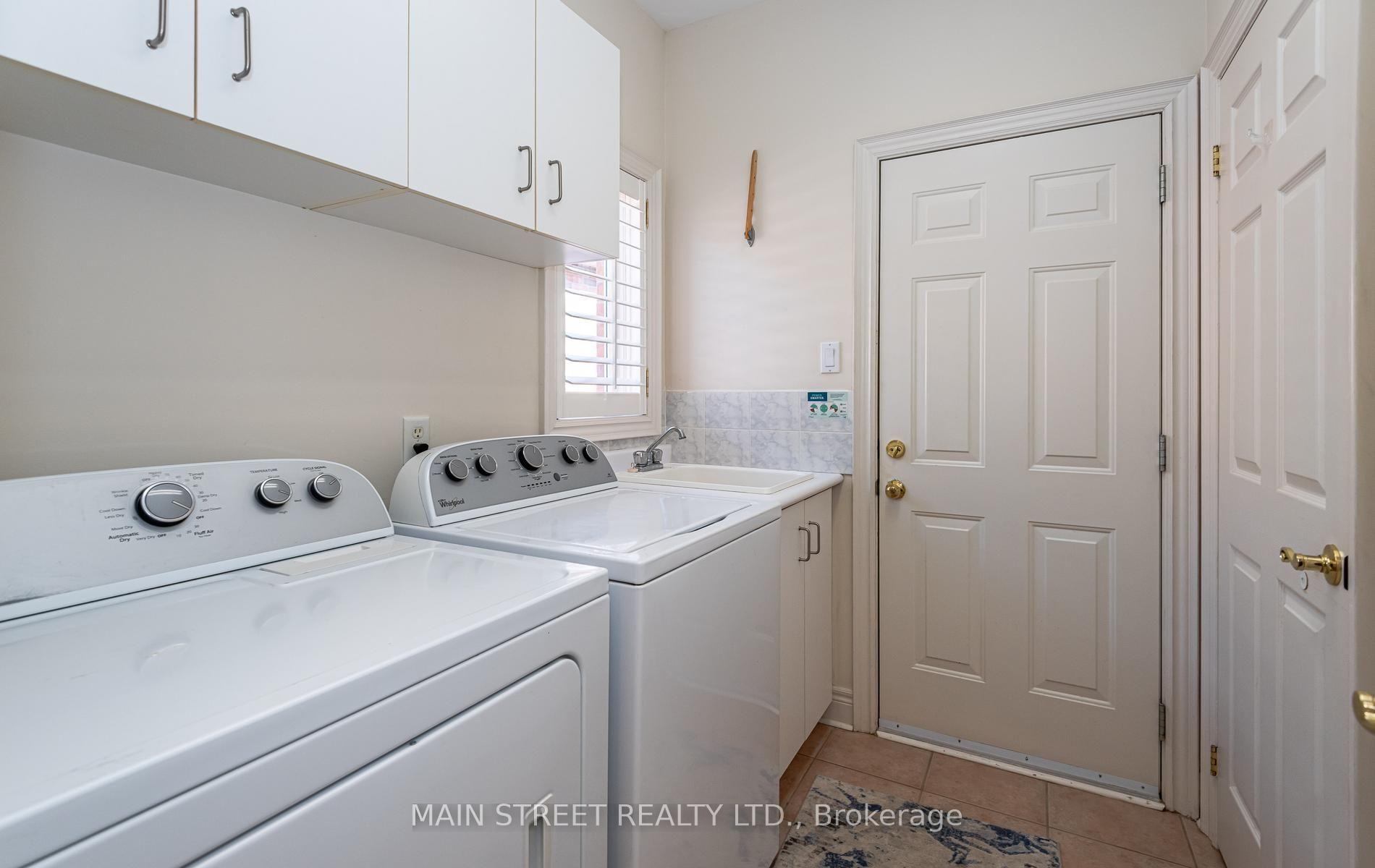 Photo 36 of 54 Couples Gallery, Whitchurch-Stouffville, Ballantrae — HOMEH