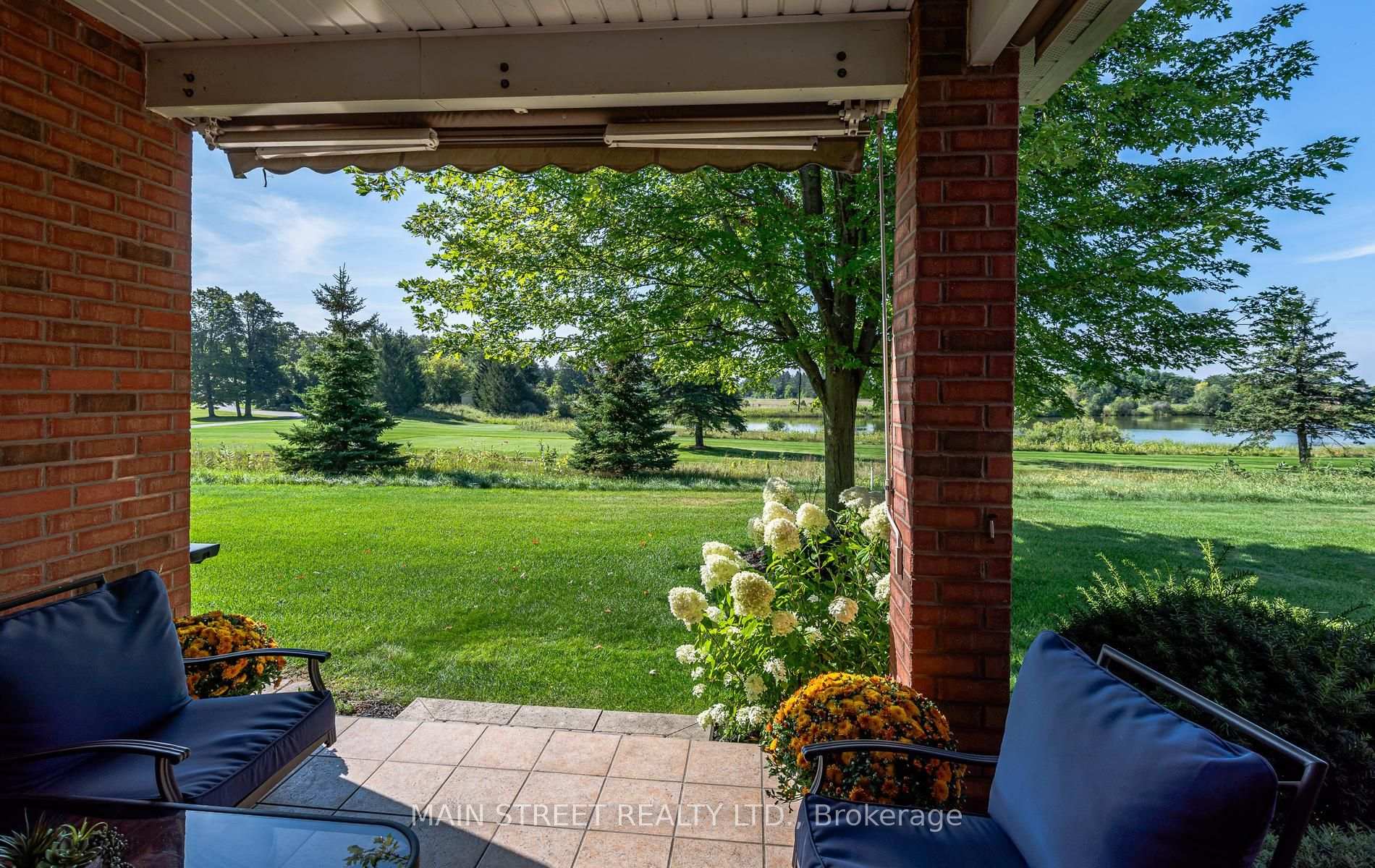 Photo 39 of 54 Couples Gallery, Whitchurch-Stouffville, Ballantrae — HOMEH