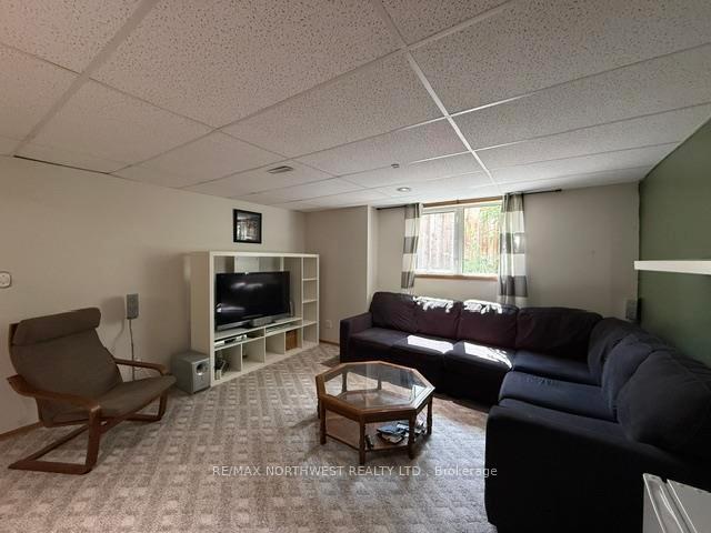 Photo 20 of 120 Minto Cres, Kenora, Amethyst — HOMEH