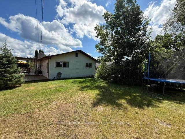 Photo 31 of 120 Minto Cres, Kenora, Amethyst — HOMEH