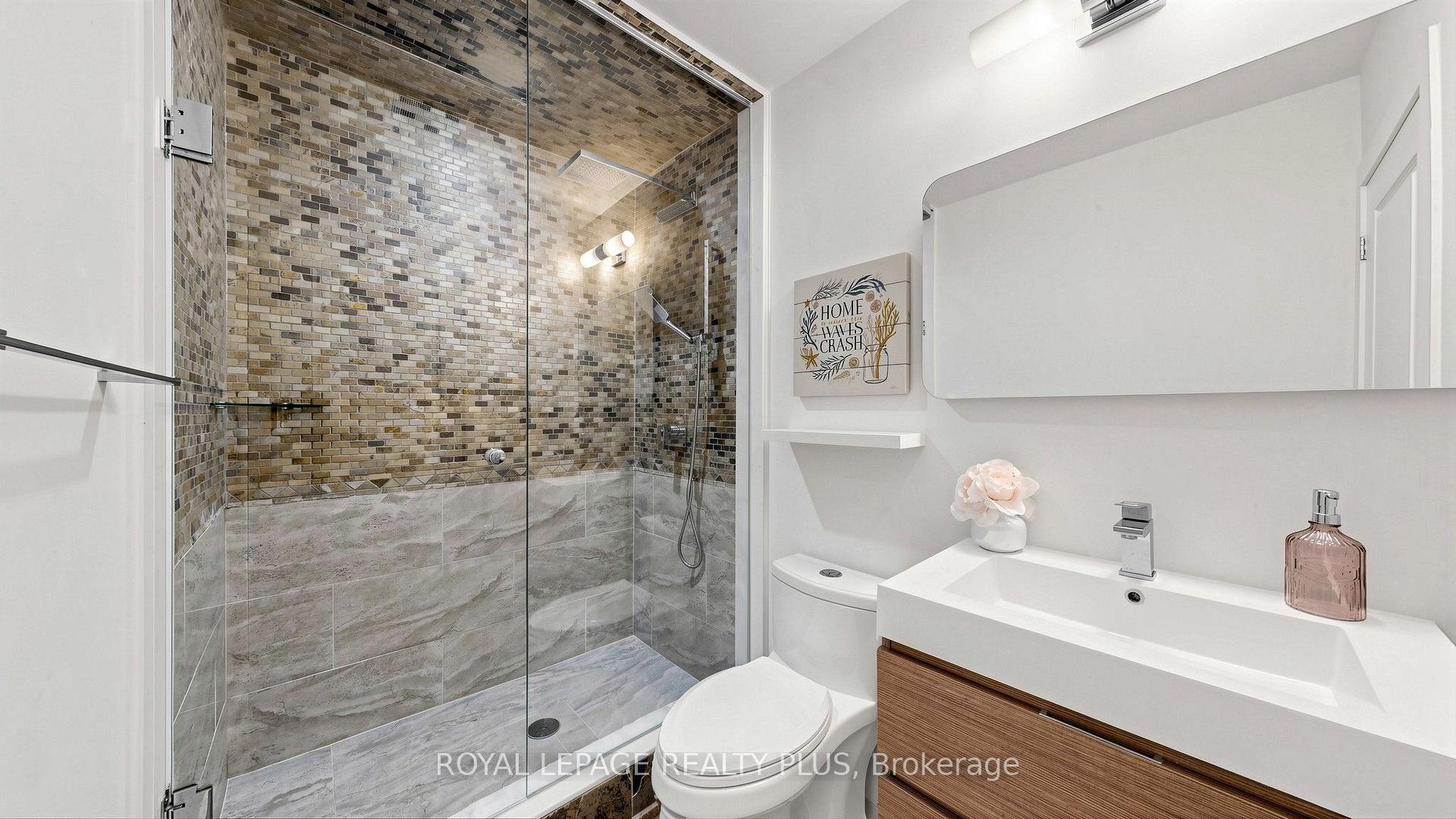 Photo 9 of 285 Bronte Road, Oakville, Bronte — HOMEH