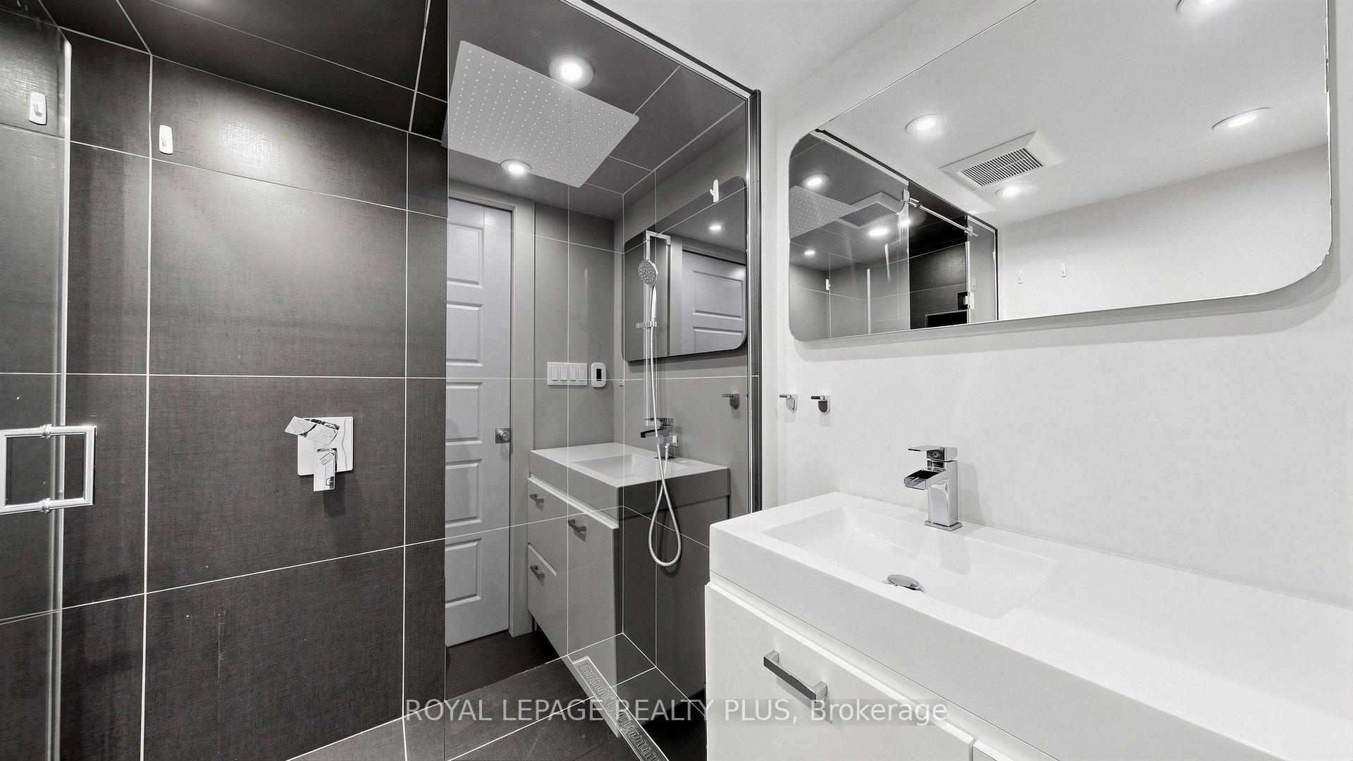 Photo 17 of 285 Bronte Road, Oakville, Bronte — HOMEH