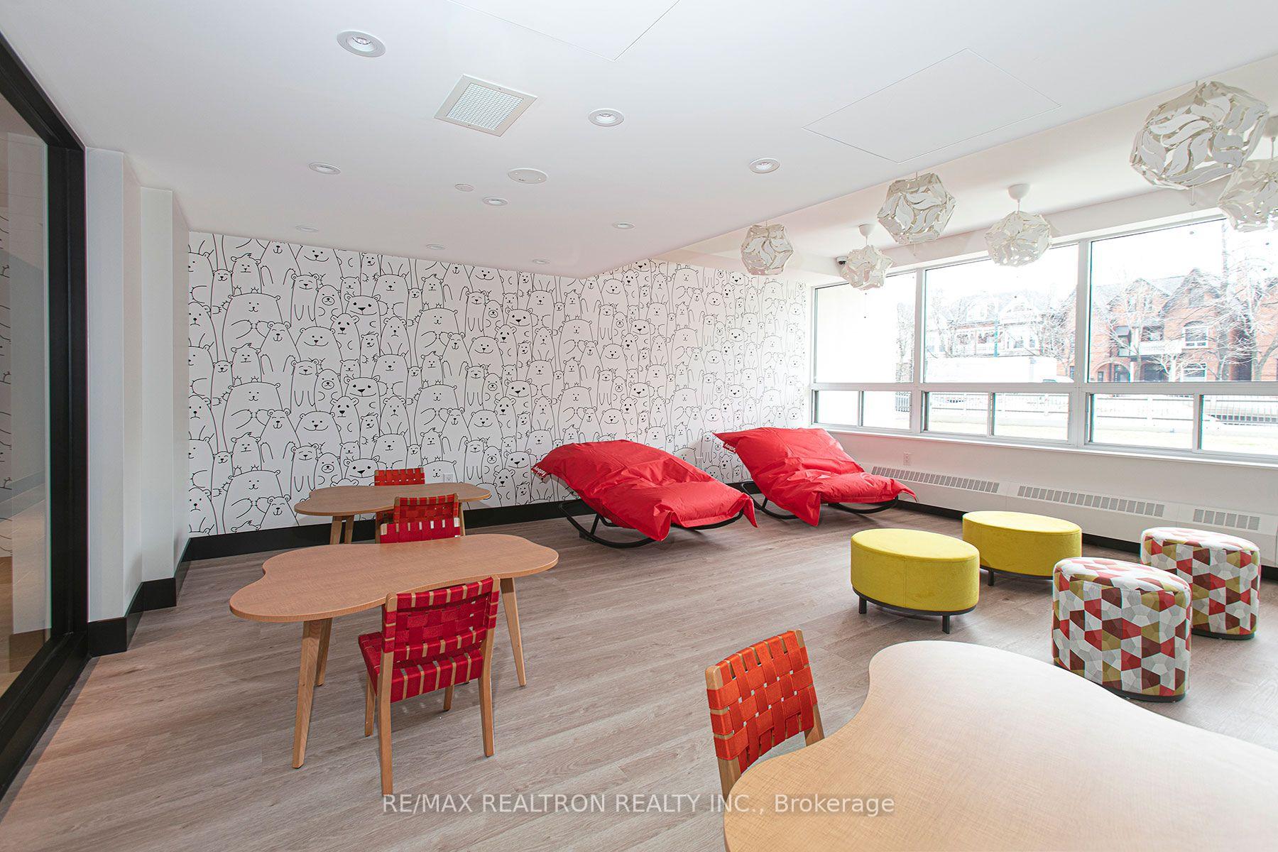 Photo 35 of Unit 2402, 666 Spadina Avenue, Toronto, University — HOMEH