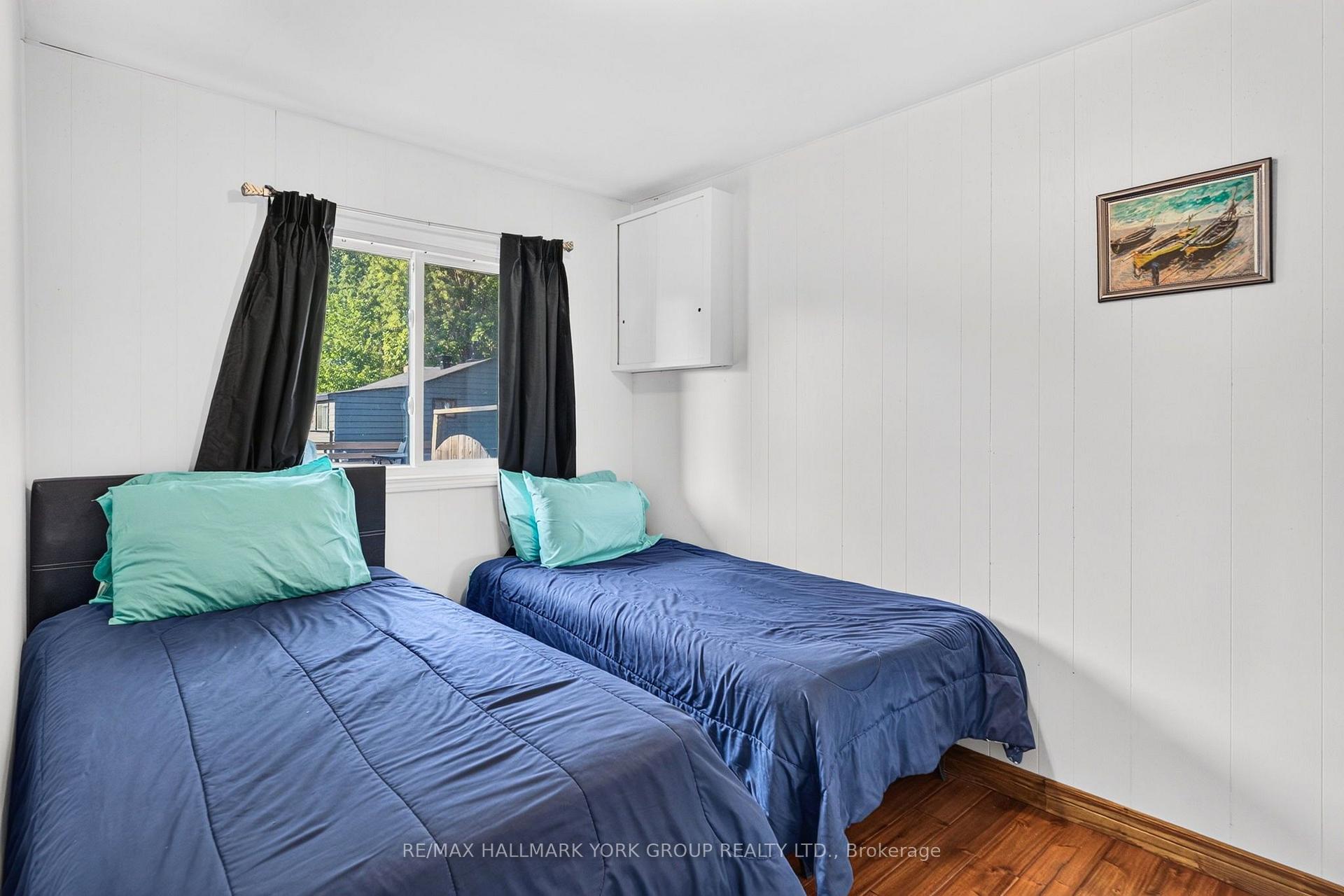 Photo 17 of 815 Lagoon Drive, Georgina, Historic Lakeshore Communities — HOMEH