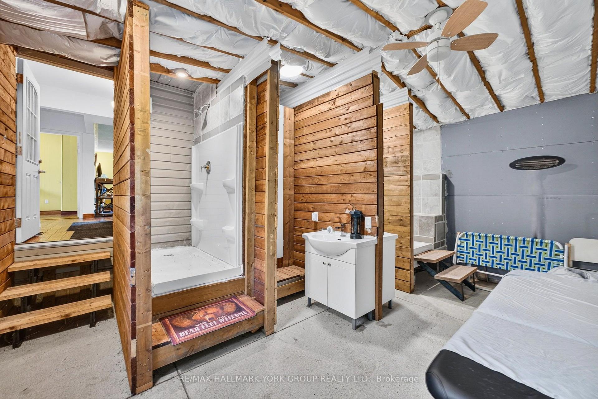 Photo 25 of 815 Lagoon Drive, Georgina, Historic Lakeshore Communities — HOMEH