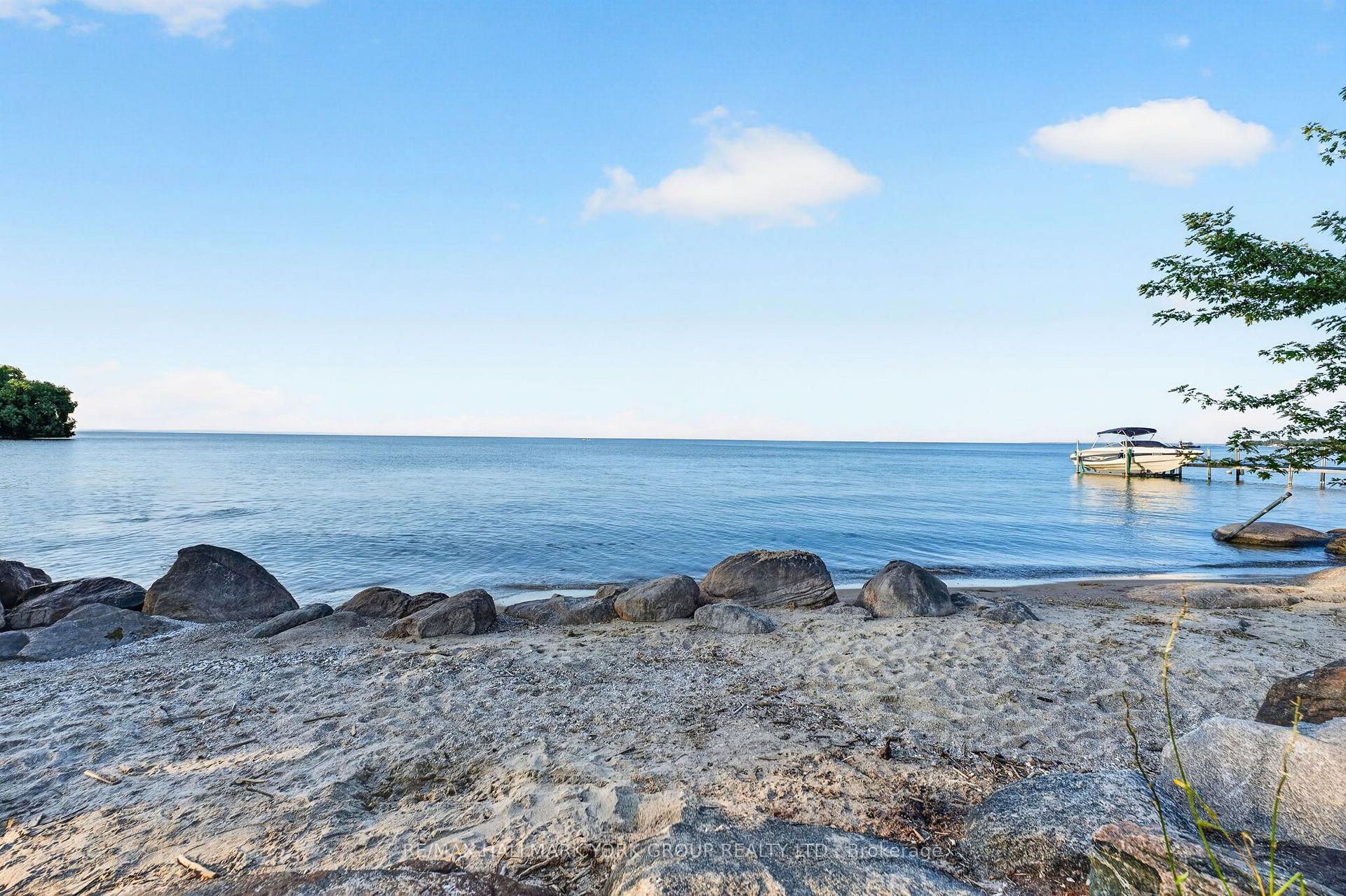 Photo 45 of 815 Lagoon Drive, Georgina, Historic Lakeshore Communities — HOMEH