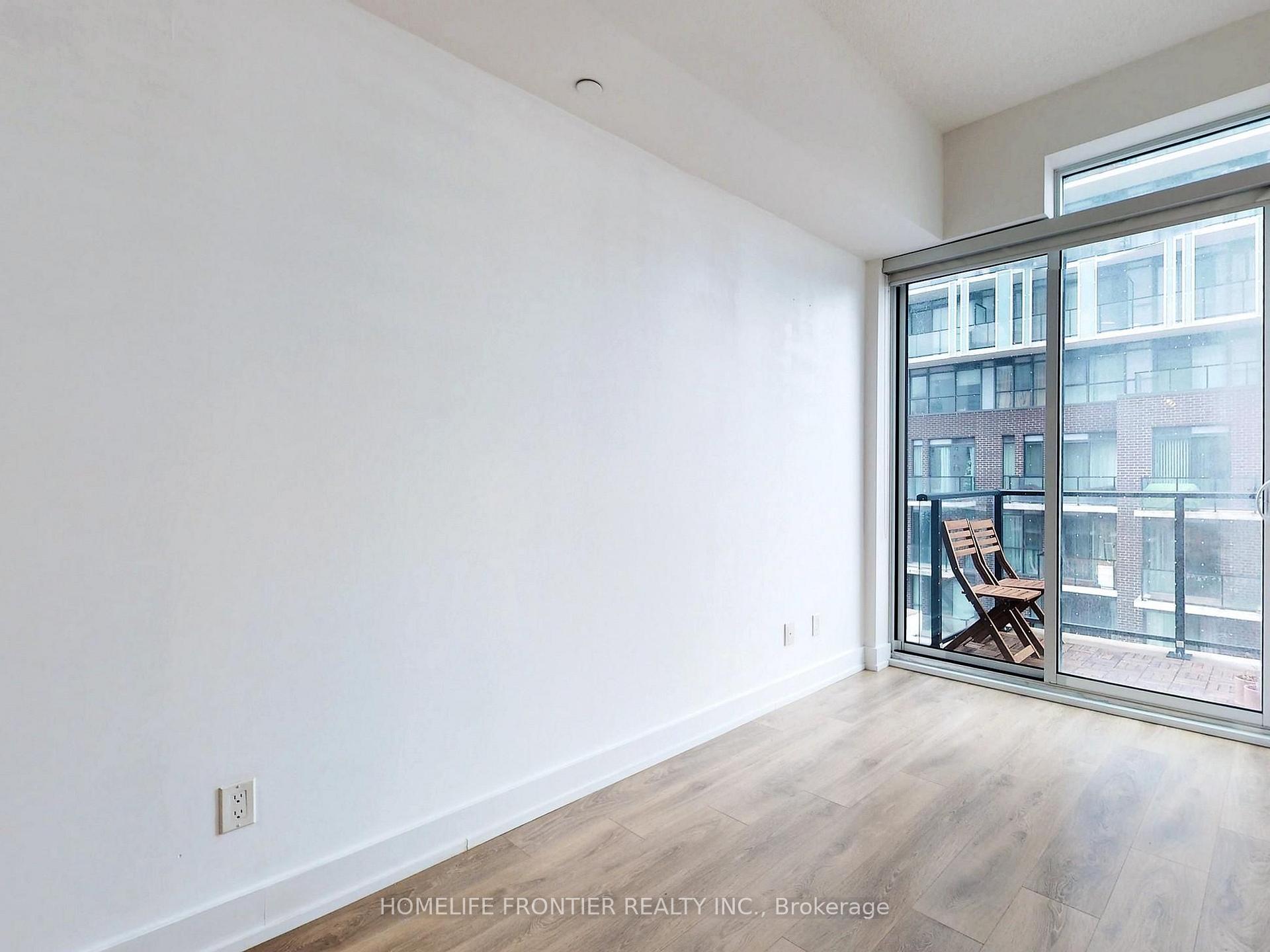 Photo 2 of Unit 418, 128 Fairview Mall Drive, North York, Don Valley Village — HOMEH