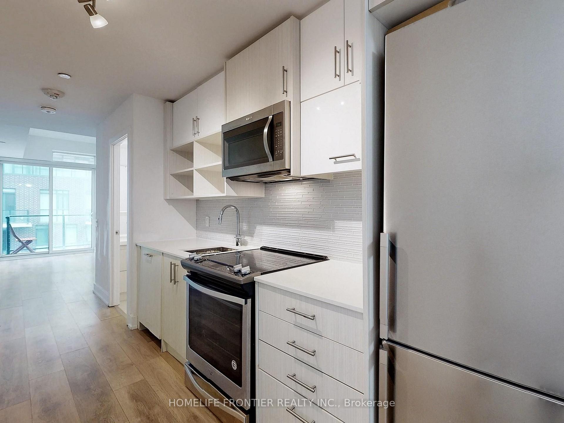 Photo 8 of Unit 418, 128 Fairview Mall Drive, North York, Don Valley Village — HOMEH