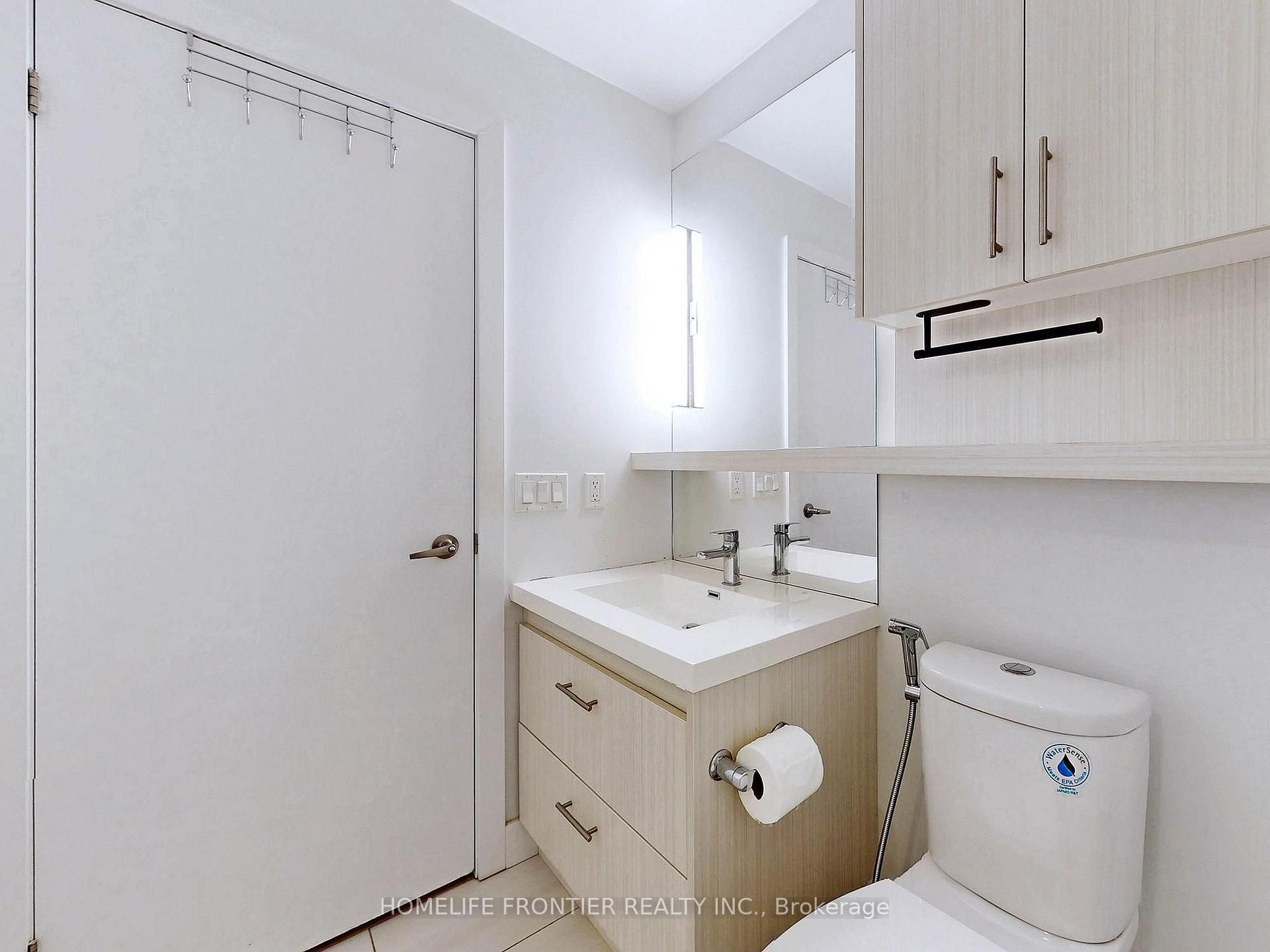 Photo 13 of Unit 418, 128 Fairview Mall Drive, North York, Don Valley Village — HOMEH
