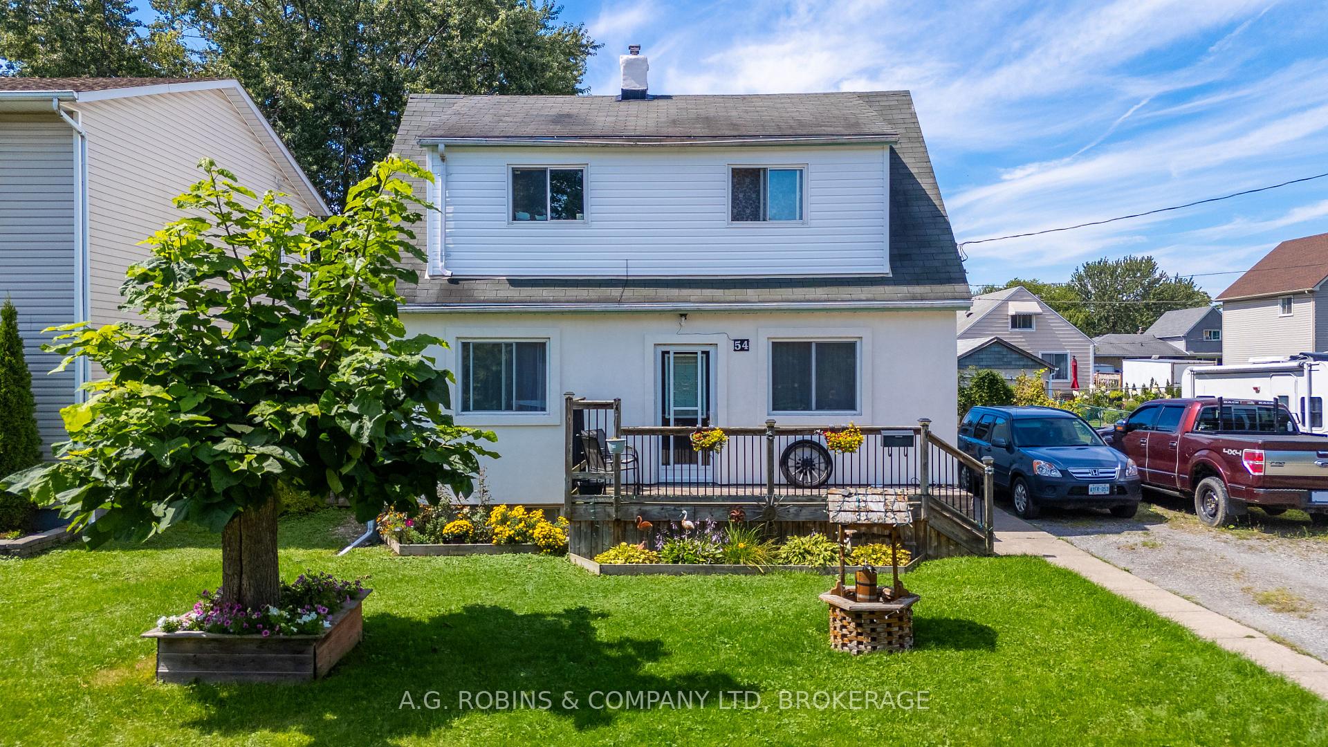 Photo 2 of 54 Clifford Avenue, Welland, Broadway — HOMEH