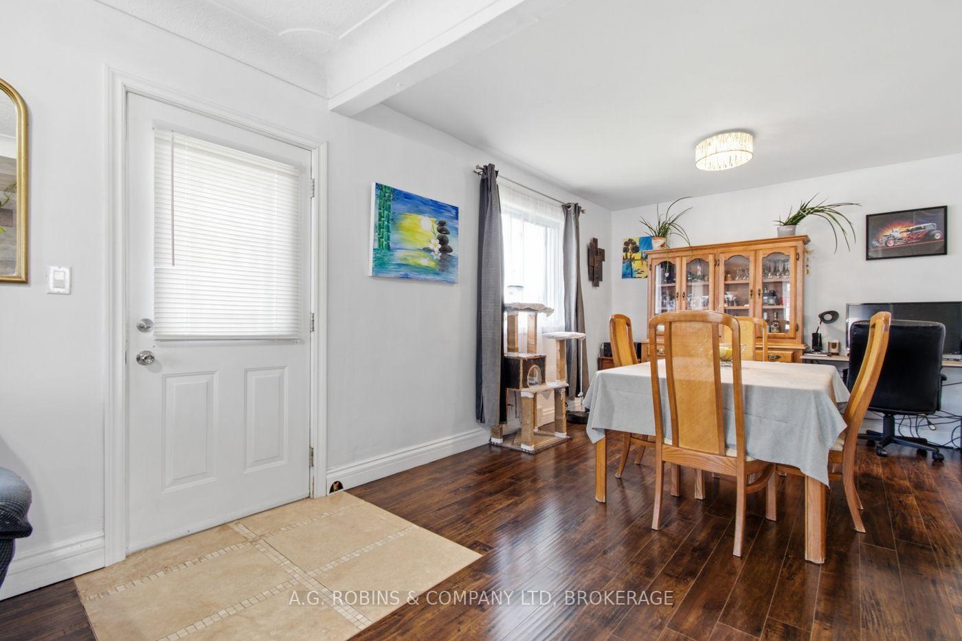 Photo 5 of 54 Clifford Avenue, Welland, Broadway — HOMEH