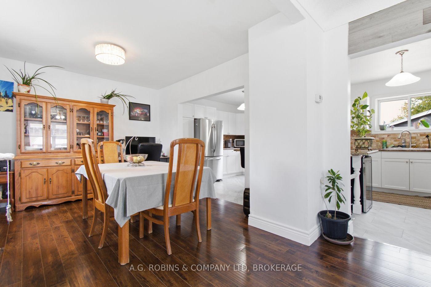 Photo 10 of 54 Clifford Avenue, Welland, Broadway — HOMEH