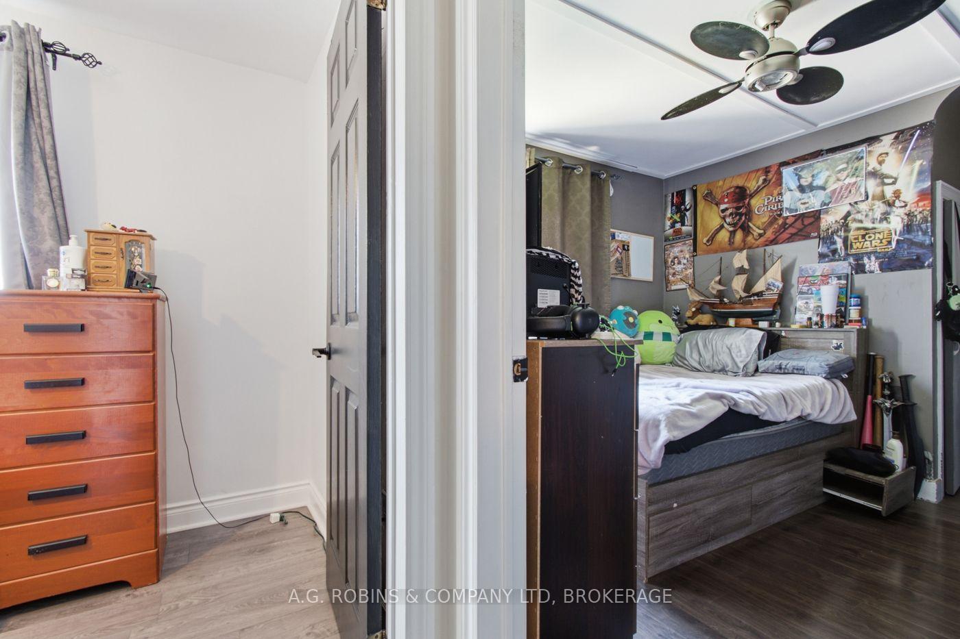 Photo 28 of 54 Clifford Avenue, Welland, Broadway — HOMEH