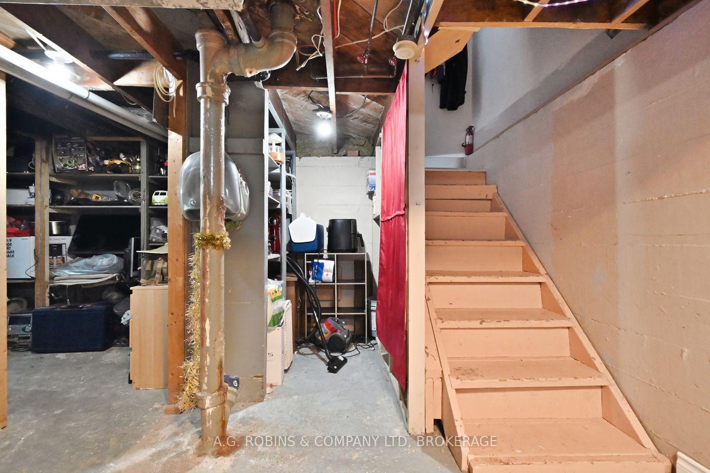 Photo 30 of 54 Clifford Avenue, Welland, Broadway — HOMEH