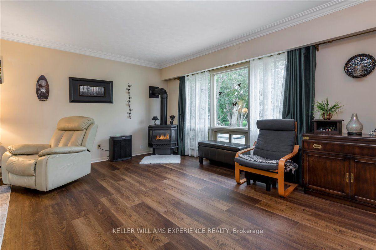 Photo 8 of 298 Seventh Street, Midland — HOMEH