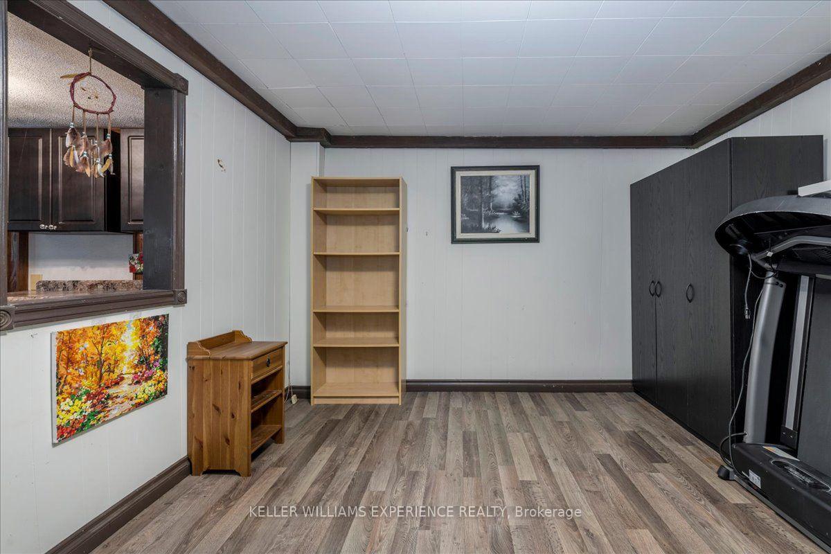 Photo 33 of 298 Seventh Street, Midland — HOMEH