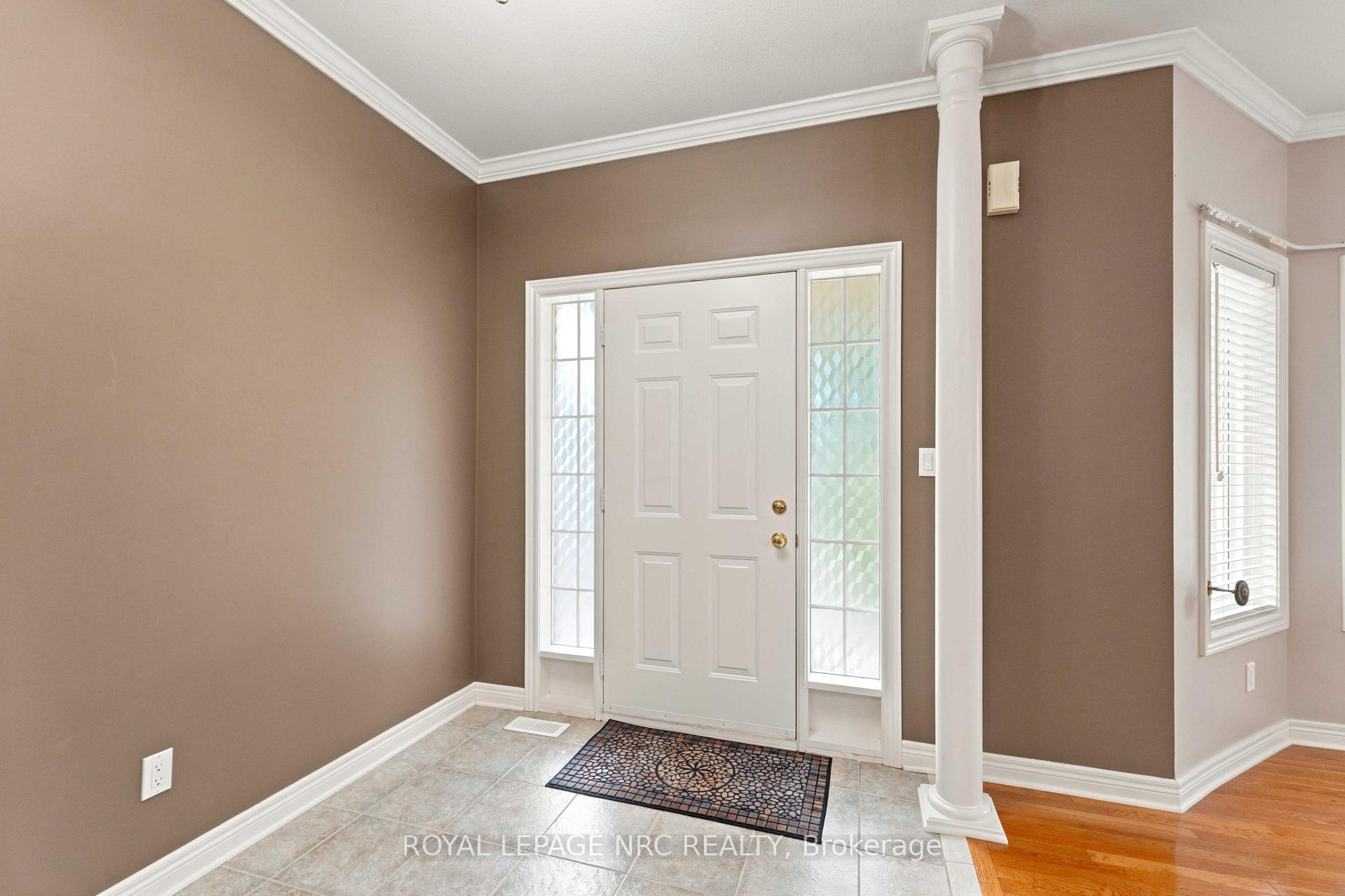 Photo 5 of 42 Loretta Drive, Niagara-on-the-Lake, Virgil — HOMEH