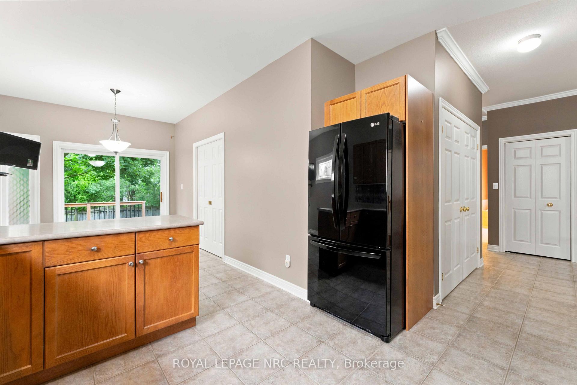 Photo 12 of 42 Loretta Drive, Niagara-on-the-Lake, Virgil — HOMEH