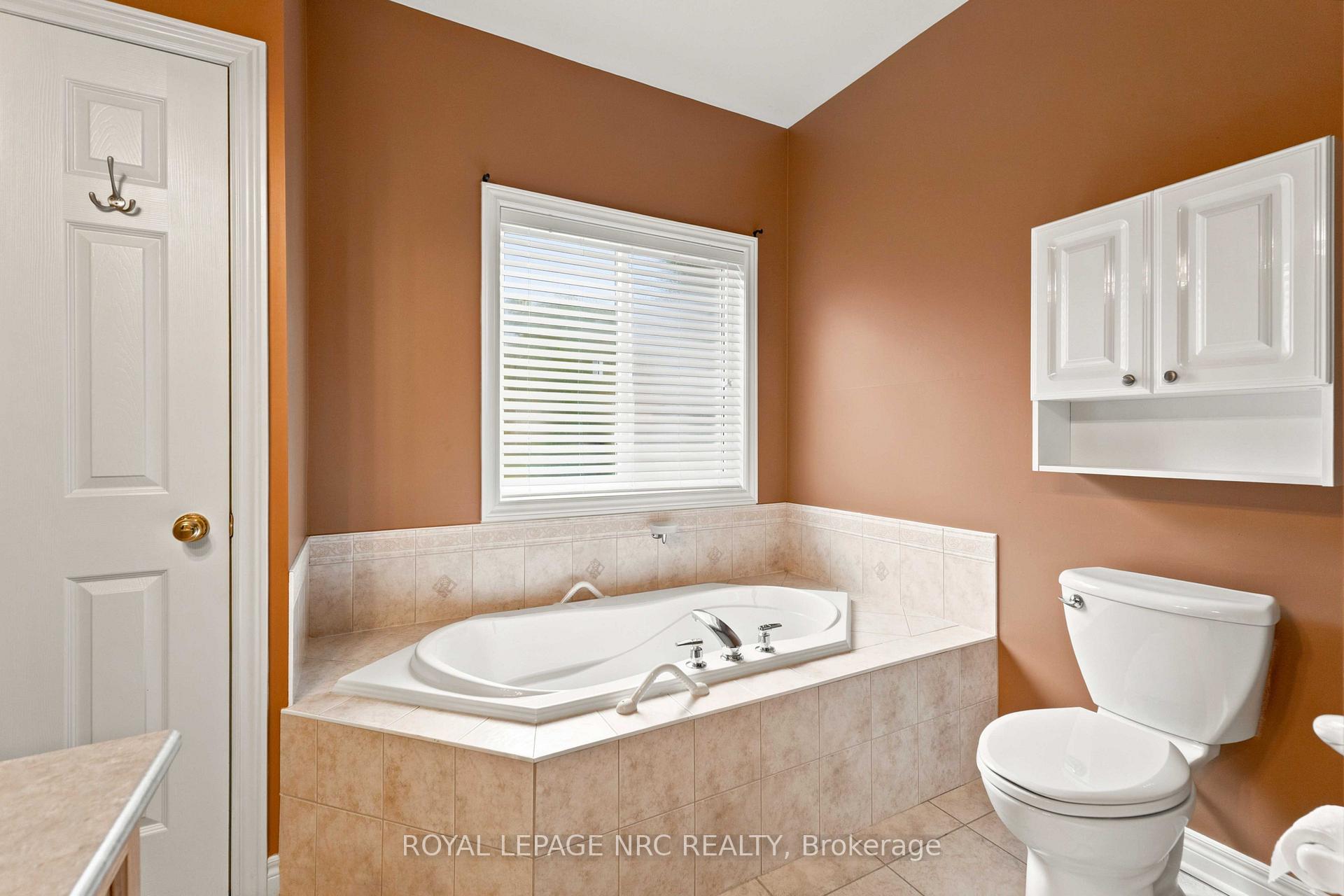 Photo 19 of 42 Loretta Drive, Niagara-on-the-Lake, Virgil — HOMEH
