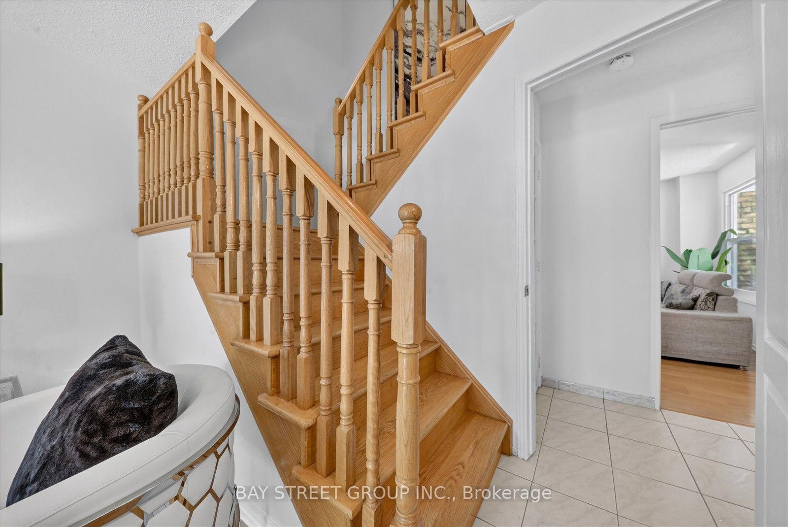 Photo 15 of 44 Maitland Avenue, Markham, Milliken Mills West — HOMEH