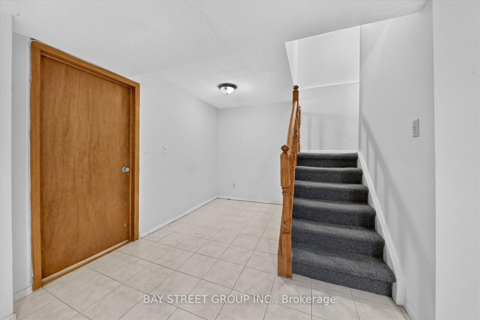Photo 41 of 44 Maitland Avenue, Markham, Milliken Mills West — HOMEH