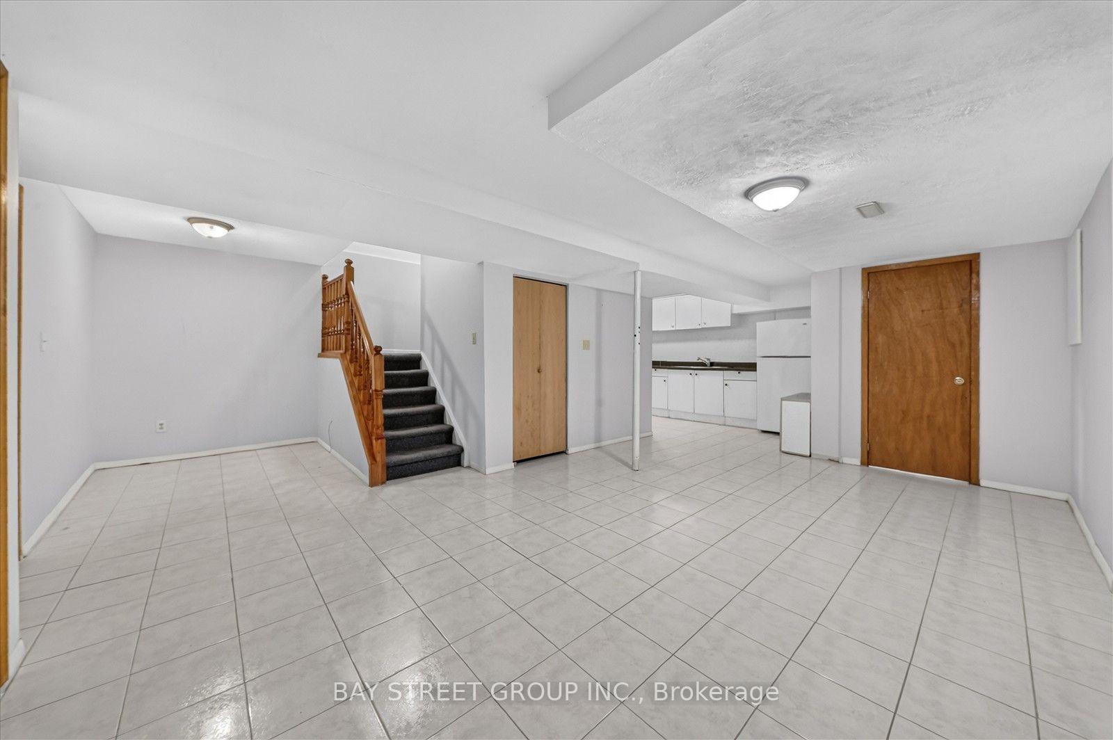 Photo 36 of 44 Maitland Avenue, Markham, Milliken Mills West — HOMEH