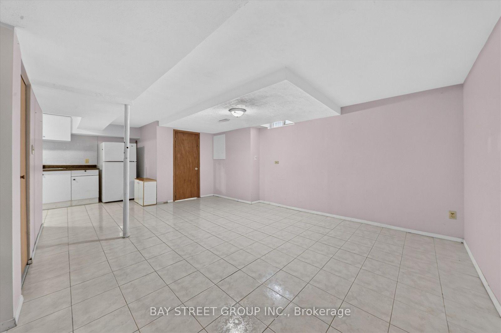 Photo 35 of 44 Maitland Avenue, Markham, Milliken Mills West — HOMEH