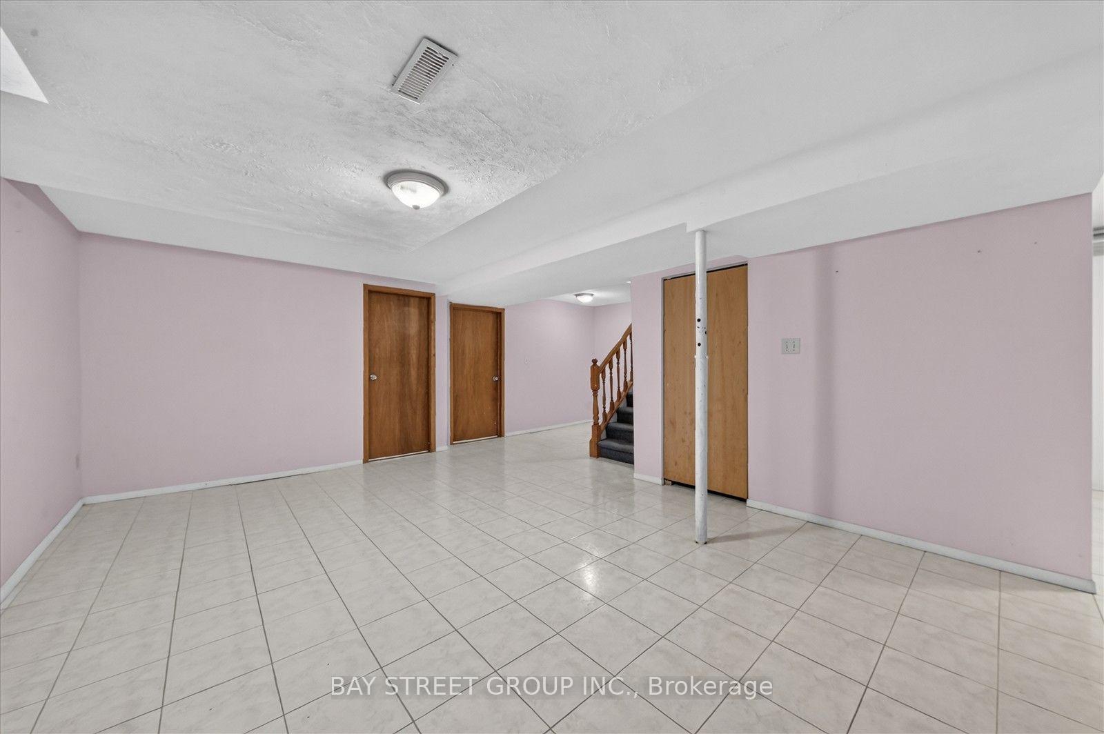 Photo 46 of 44 Maitland Avenue, Markham, Milliken Mills West — HOMEH