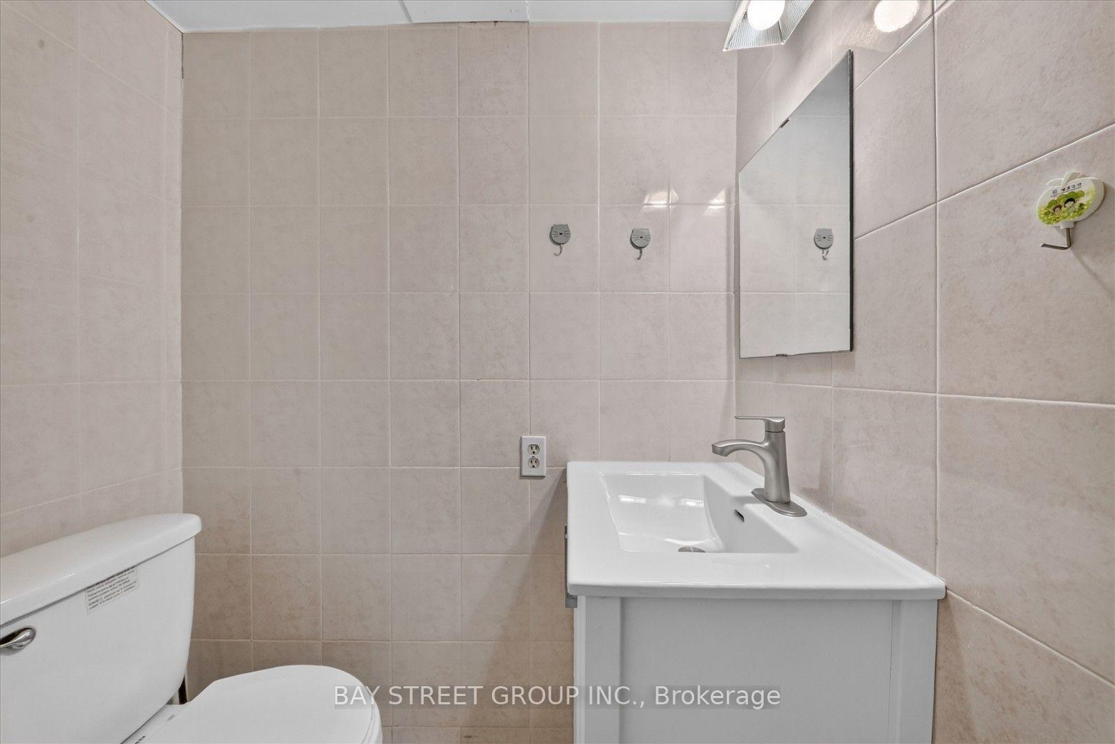 Photo 43 of 44 Maitland Avenue, Markham, Milliken Mills West — HOMEH