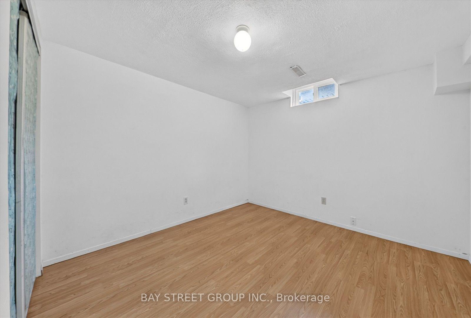 Photo 44 of 44 Maitland Avenue, Markham, Milliken Mills West — HOMEH