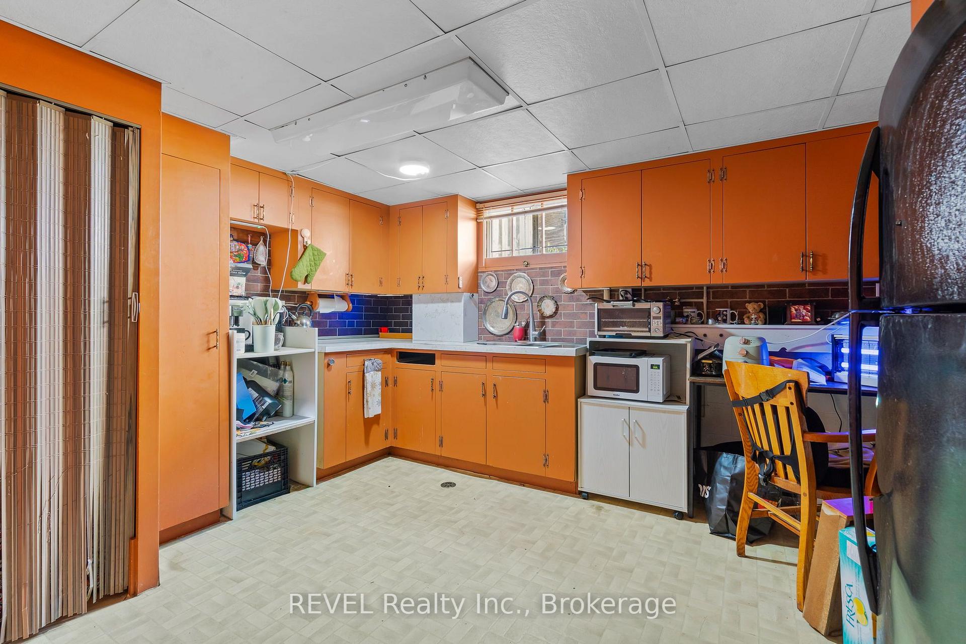 Photo 16 of 15 Duncan Drive, St. Catharines, Vine/Linwell — HOMEH