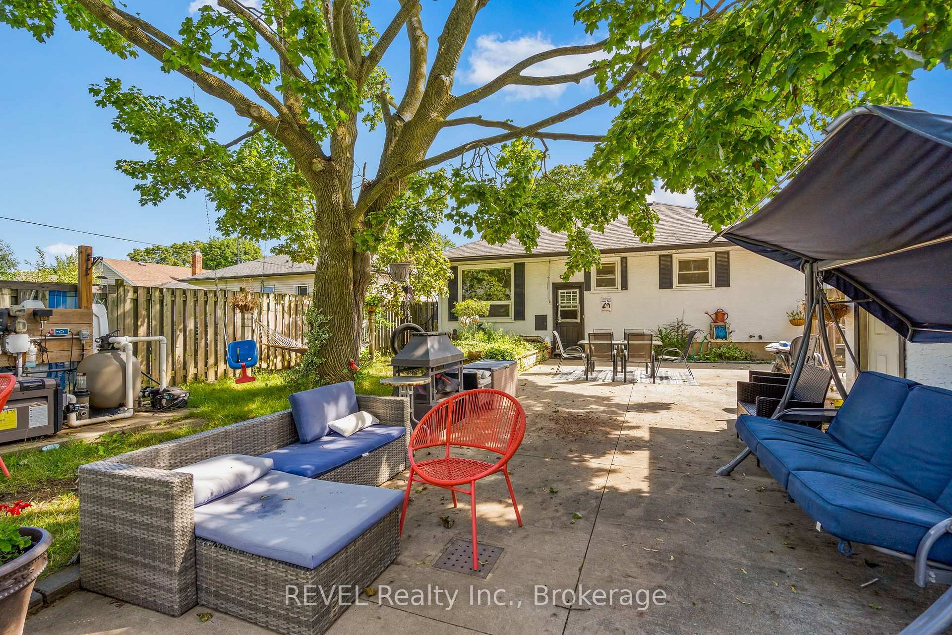 Photo 21 of 15 Duncan Drive, St. Catharines, Vine/Linwell — HOMEH