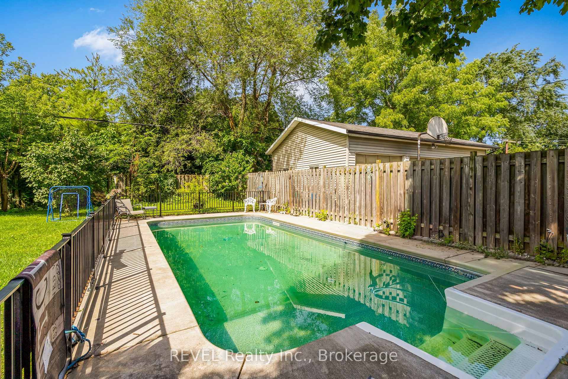 Photo 22 of 15 Duncan Drive, St. Catharines, Vine/Linwell — HOMEH