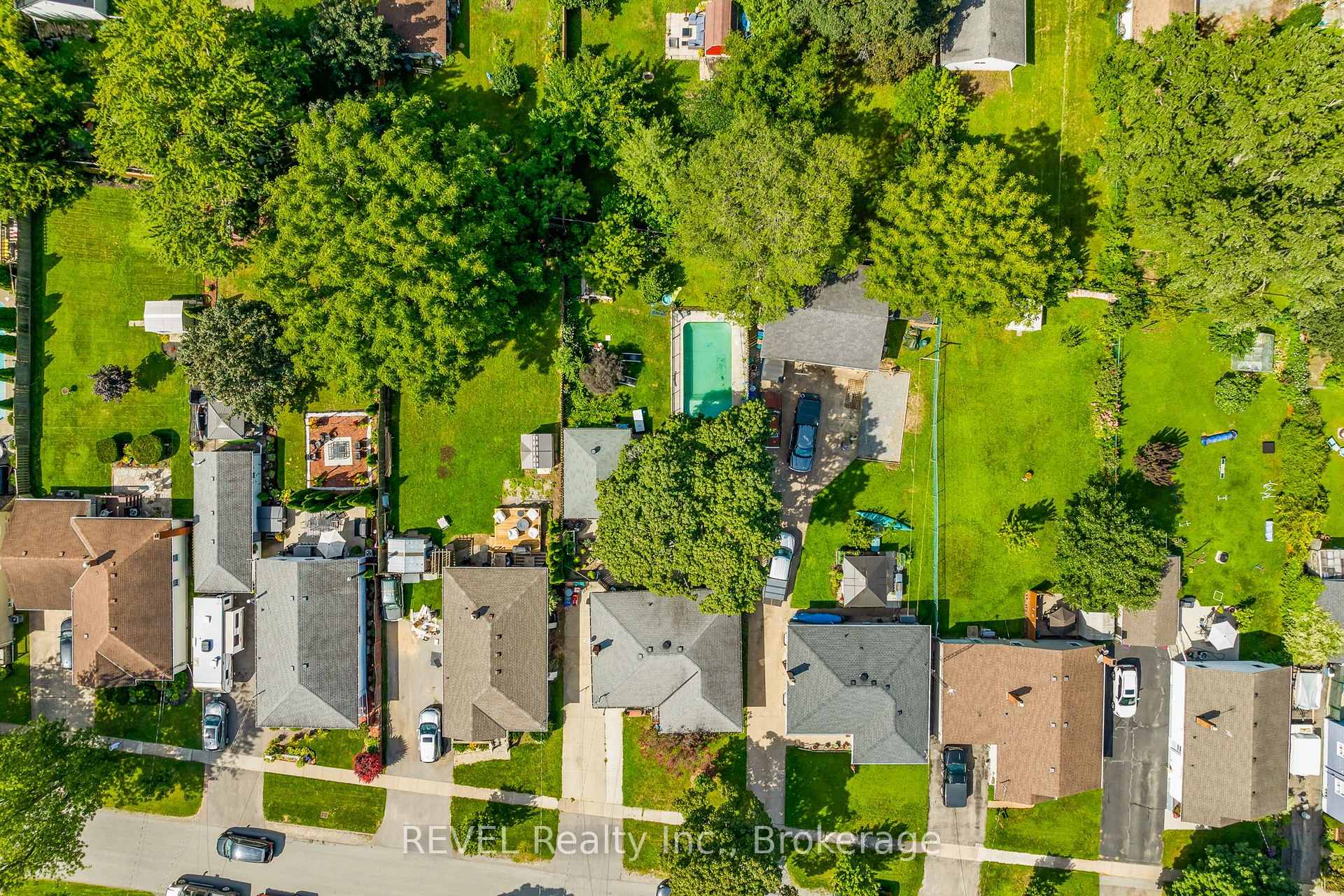 Photo 26 of 15 Duncan Drive, St. Catharines, Vine/Linwell — HOMEH
