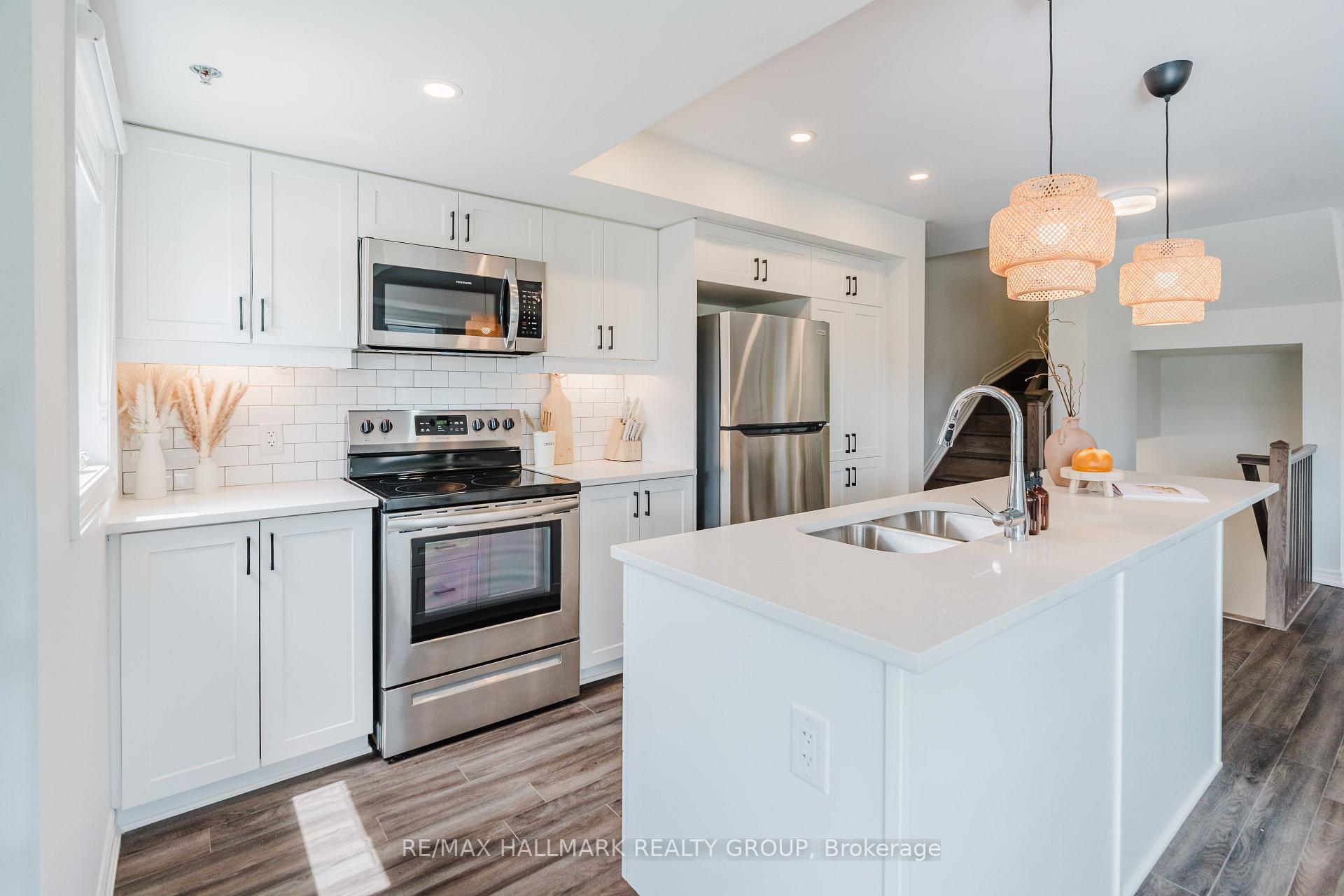 Photo 15 of Unit 217, 583 Takamose Private, Ottawa, CFB Rockcliffe and Area — HOMEH