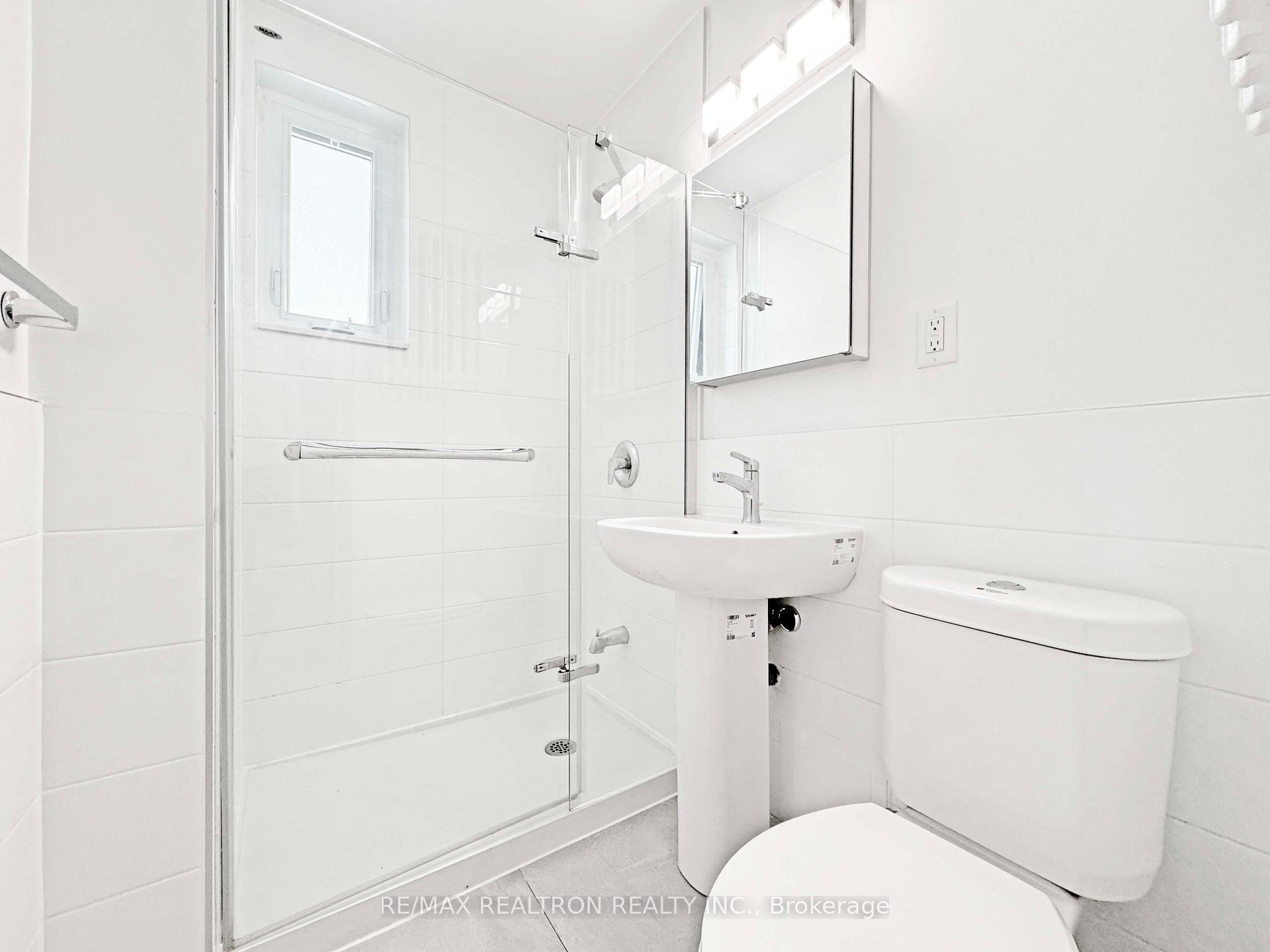 Photo 17 of Unit 318, 396 Avenue Road, Toronto, Casa Loma — HOMEH