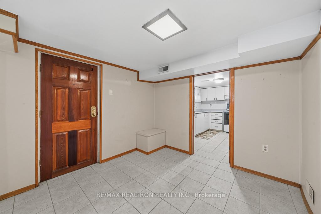 Photo 20 of 163 Elgin Mills Road W, Richmond Hill, Mill Pond — HOMEH