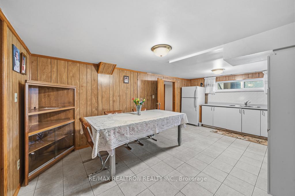 Photo 22 of 163 Elgin Mills Road W, Richmond Hill, Mill Pond — HOMEH