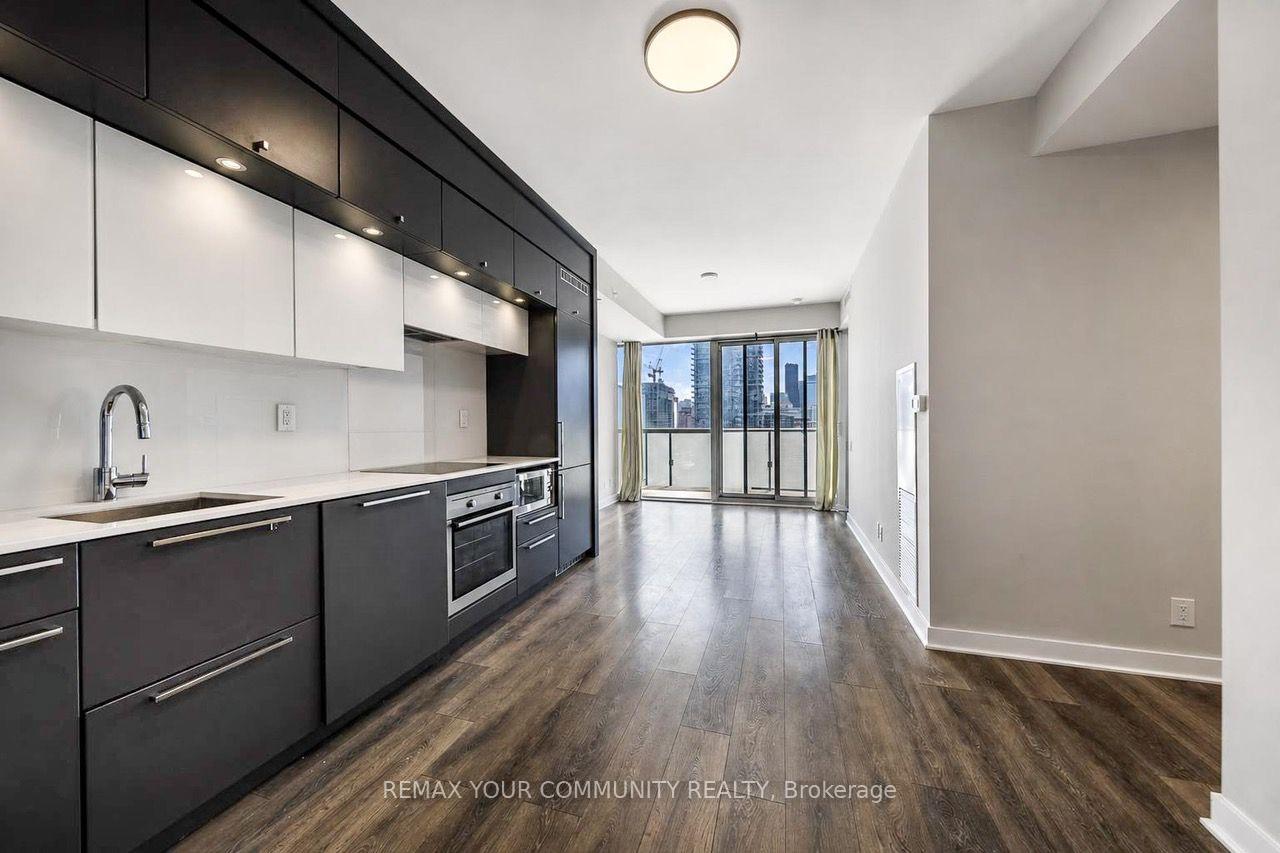 Photo 10 of Unit 2711, 15 Grenville Street, Toronto, Bay Street Corridor — HOMEH