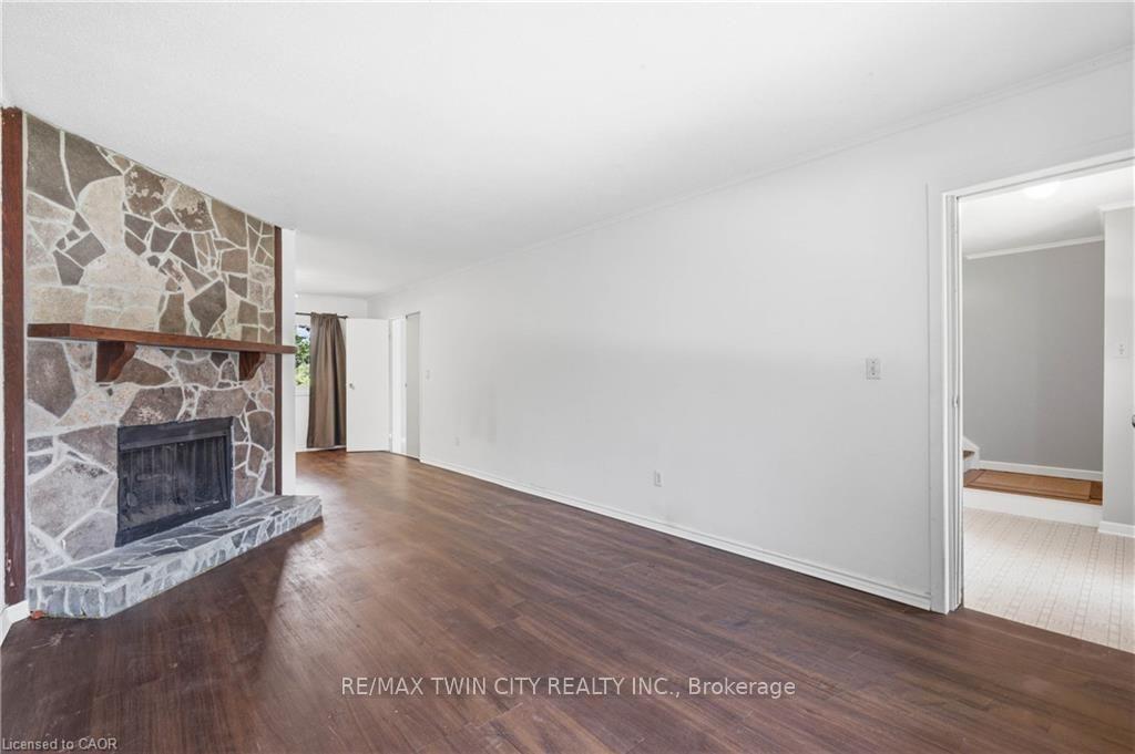 Photo 14 of Unit 80, 121 University Avenue E, Waterloo, Lincoln Heights — HOMEH