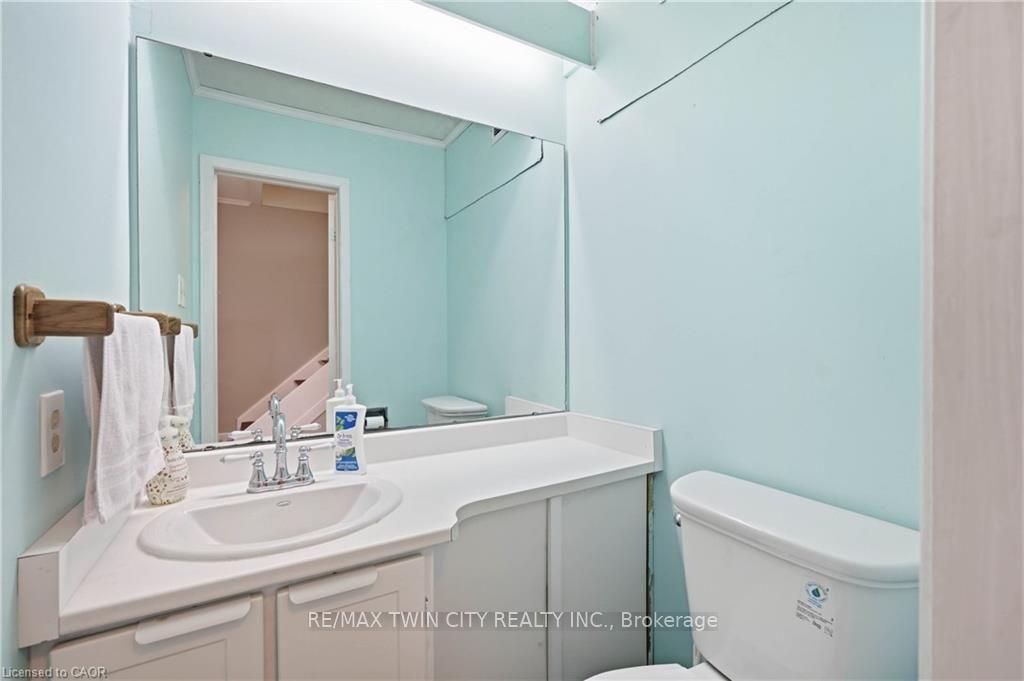 Photo 15 of Unit 80, 121 University Avenue E, Waterloo, Lincoln Heights — HOMEH