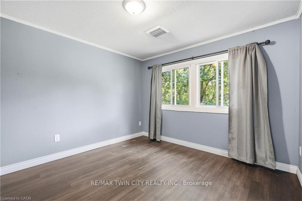 Photo 20 of Unit 80, 121 University Avenue E, Waterloo, Lincoln Heights — HOMEH