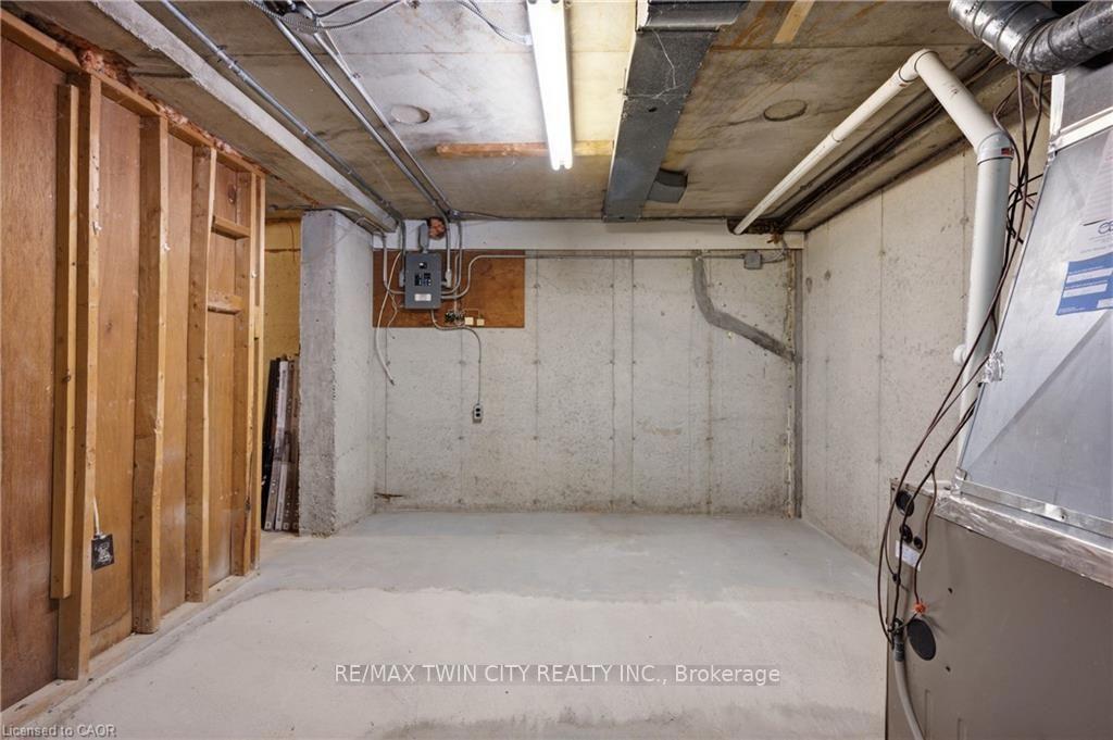 Photo 26 of Unit 80, 121 University Avenue E, Waterloo, Lincoln Heights — HOMEH