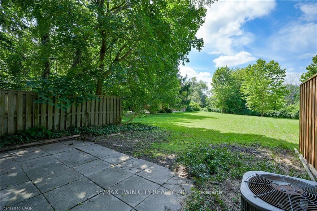 Photo 30 of Unit 80, 121 University Avenue E, Waterloo, Lincoln Heights — HOMEH