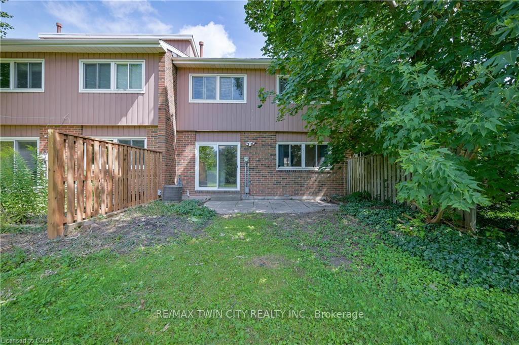 Photo 31 of Unit 80, 121 University Avenue E, Waterloo, Lincoln Heights — HOMEH