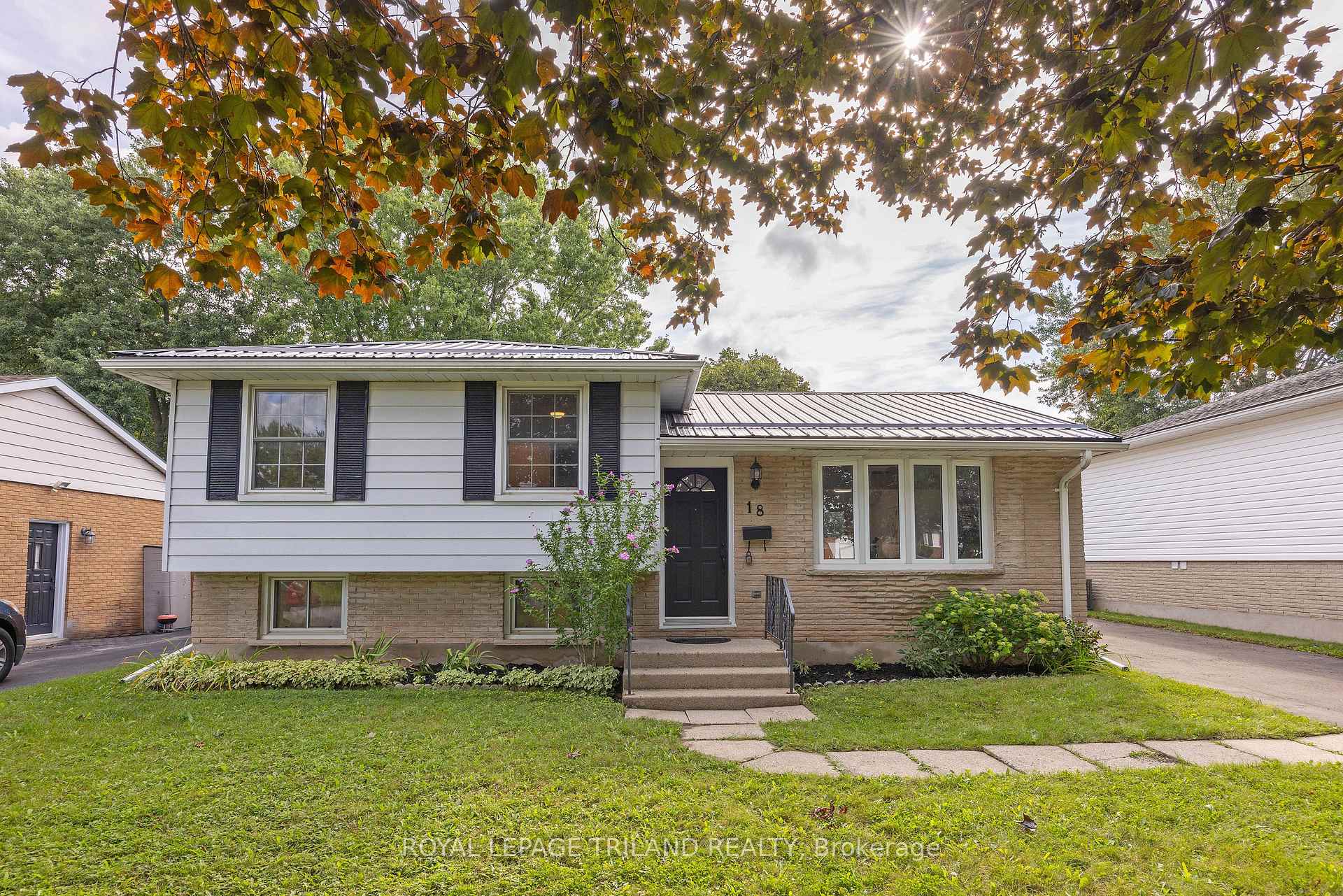 Photo 1 of 18 Laurier Road, St. Thomas — HOMEH